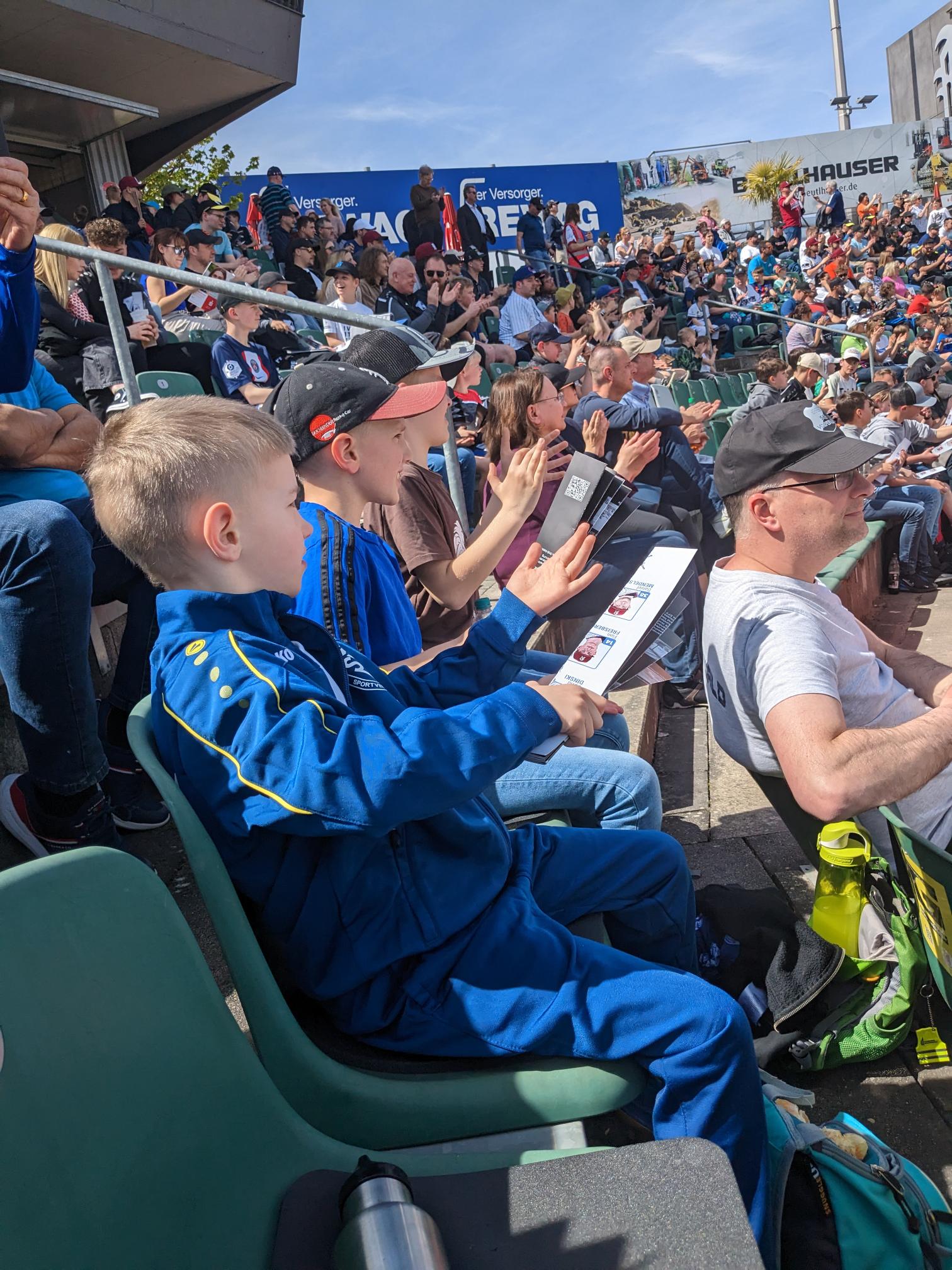 PXL 20230422 120316581.MP